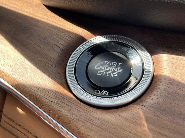 new 2025 Jeep Grand Cherokee car, priced at $59,136