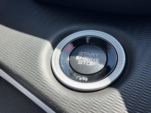 new 2025 Jeep Grand Cherokee L car, priced at $39,254