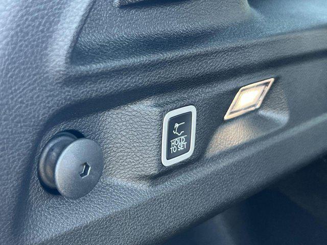 new 2025 Jeep Grand Cherokee L car, priced at $39,254
