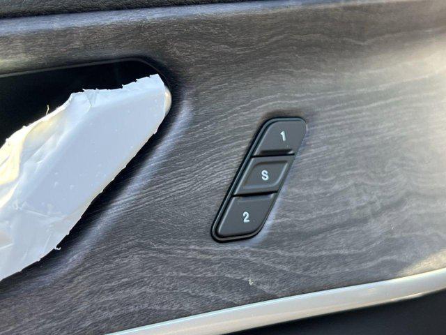 new 2025 Jeep Grand Cherokee car, priced at $45,616