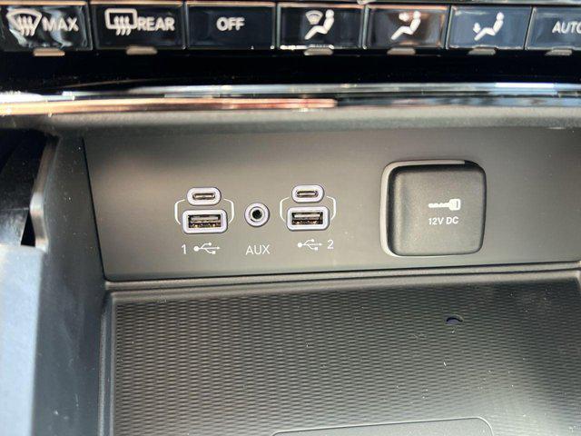 new 2025 Jeep Grand Cherokee car, priced at $35,801
