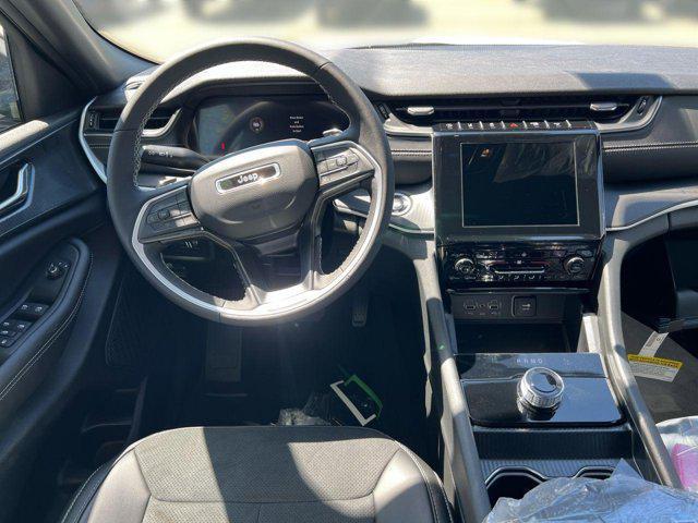 new 2025 Jeep Grand Cherokee car, priced at $35,801