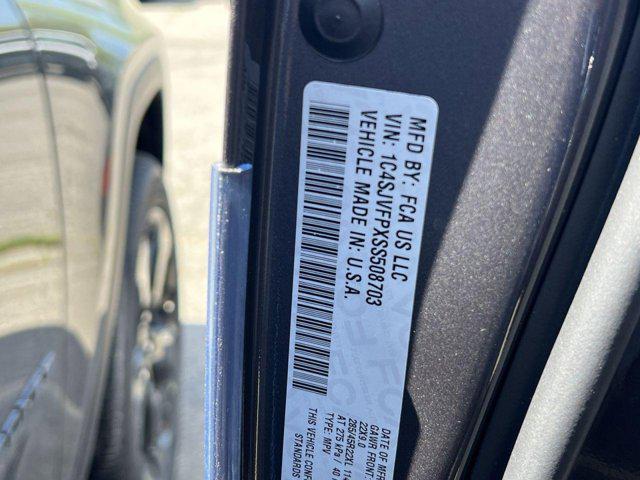 new 2025 Jeep Grand Wagoneer car, priced at $93,053