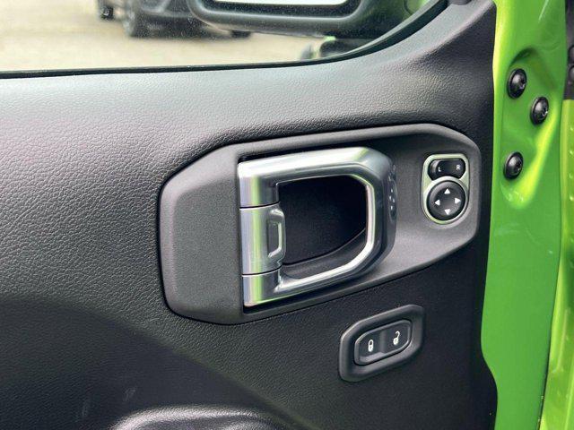 new 2025 Jeep Gladiator car, priced at $47,635