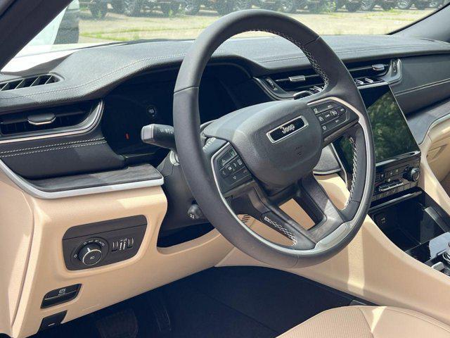 new 2025 Jeep Grand Cherokee car, priced at $42,527