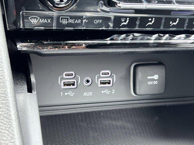 new 2025 Jeep Grand Cherokee L car, priced at $43,504