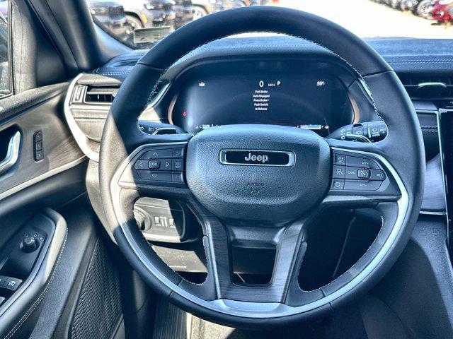 new 2025 Jeep Grand Cherokee car, priced at $45,723