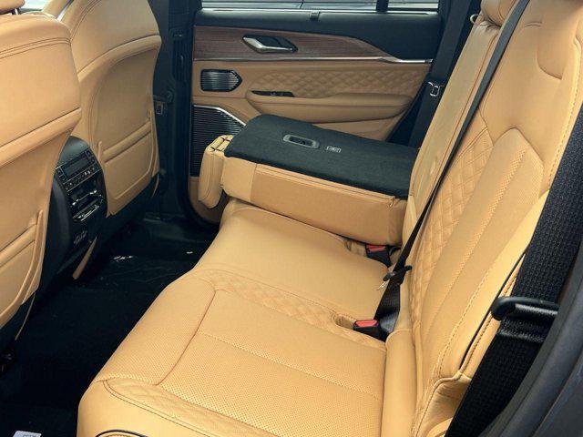 new 2025 Jeep Grand Cherokee car, priced at $56,711