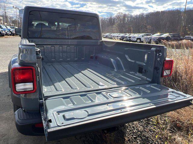 new 2025 Jeep Gladiator car, priced at $47,420