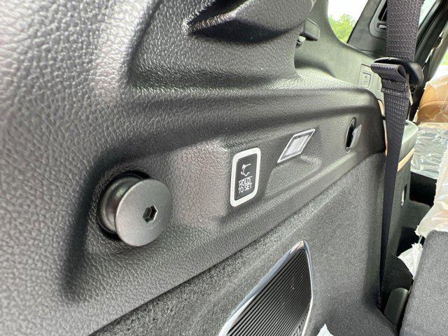 new 2025 Jeep Grand Cherokee L car, priced at $60,668