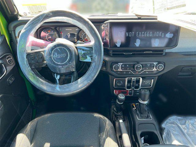 new 2025 Jeep Wrangler car, priced at $41,736