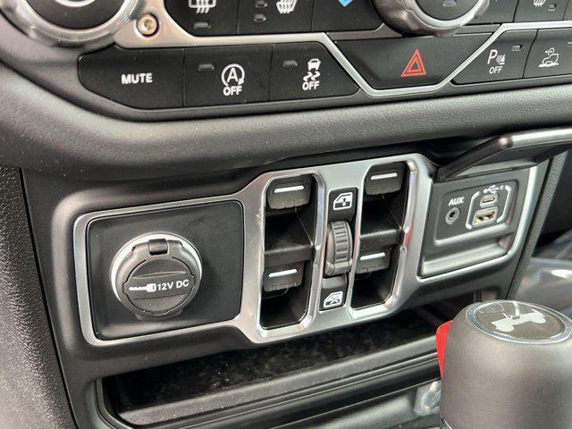 new 2025 Jeep Wrangler car, priced at $50,189