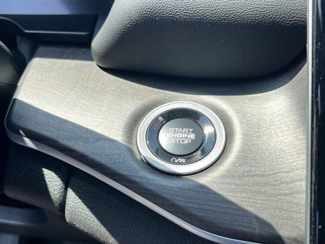 new 2025 Jeep Grand Cherokee car, priced at $45,616