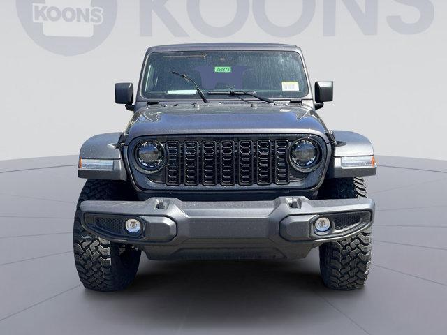 new 2025 Jeep Wrangler car, priced at $42,836