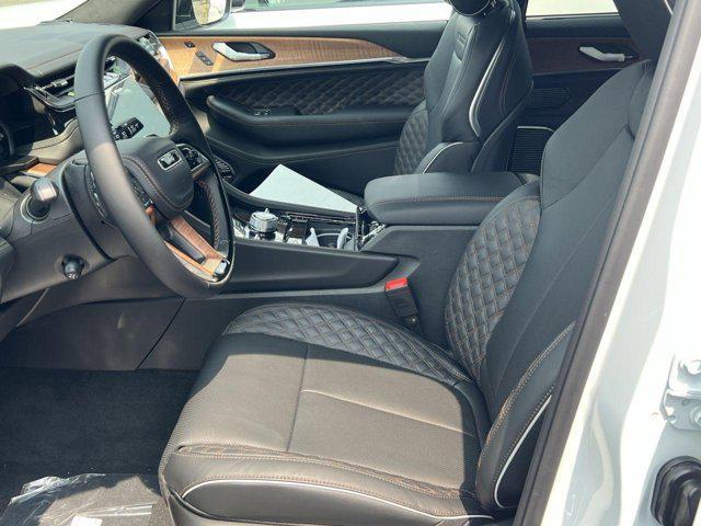 new 2025 Jeep Grand Cherokee car, priced at $57,500