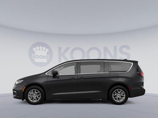 new 2024 Chrysler Pacifica car, priced at $44,936