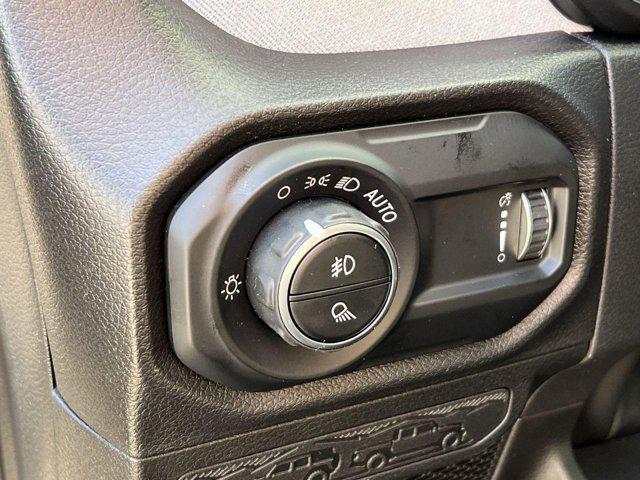 new 2025 Jeep Gladiator car, priced at $47,420