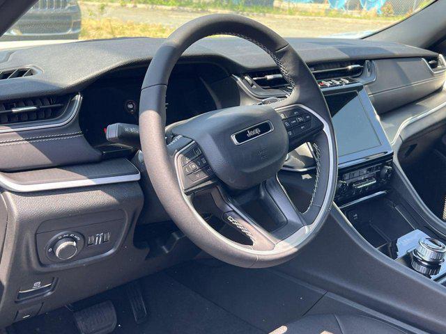 new 2025 Jeep Grand Cherokee car, priced at $34,786