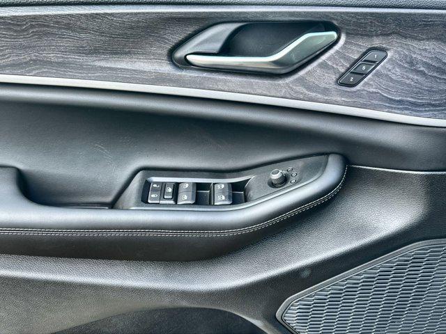 new 2025 Jeep Grand Cherokee car, priced at $43,352