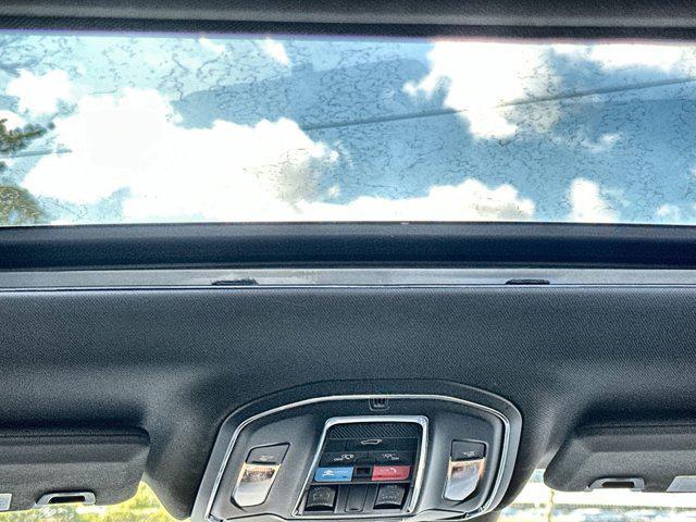 new 2025 Jeep Grand Cherokee car, priced at $36,989