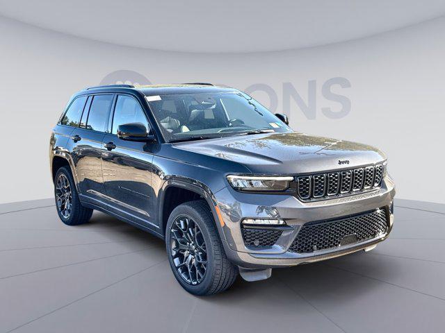 new 2025 Jeep Grand Cherokee car, priced at $54,576