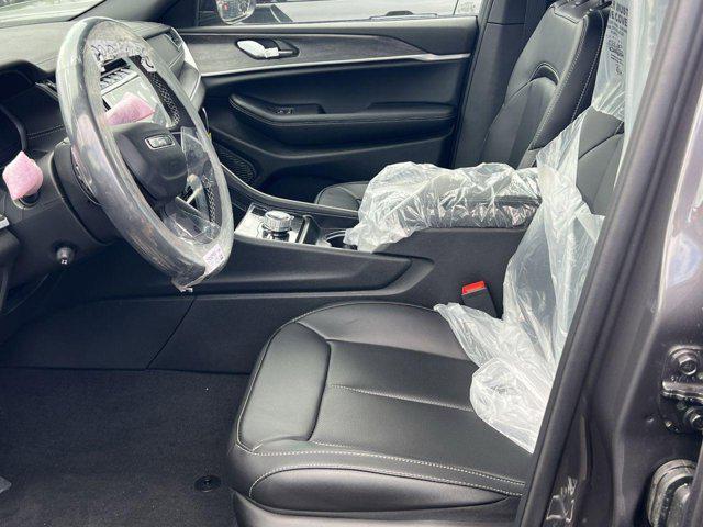 new 2025 Jeep Grand Cherokee car, priced at $44,516