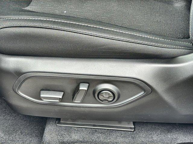 new 2025 Jeep Grand Cherokee car, priced at $36,989