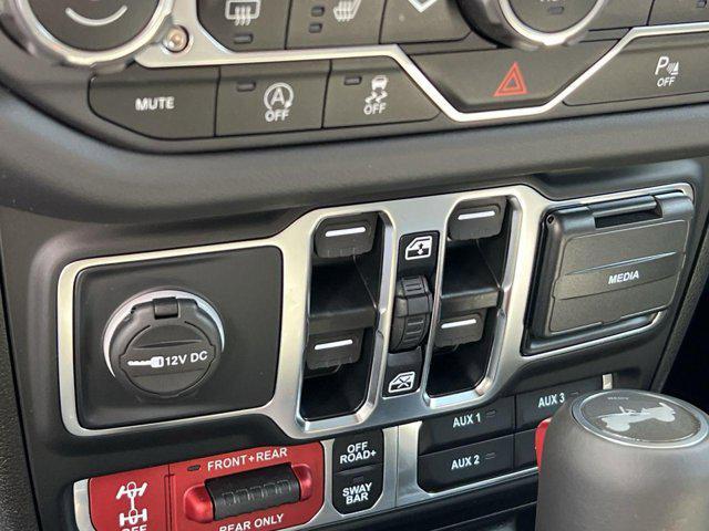 new 2025 Jeep Wrangler car, priced at $51,460