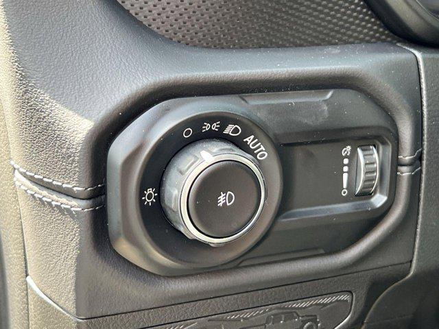 new 2025 Jeep Wrangler car, priced at $51,460