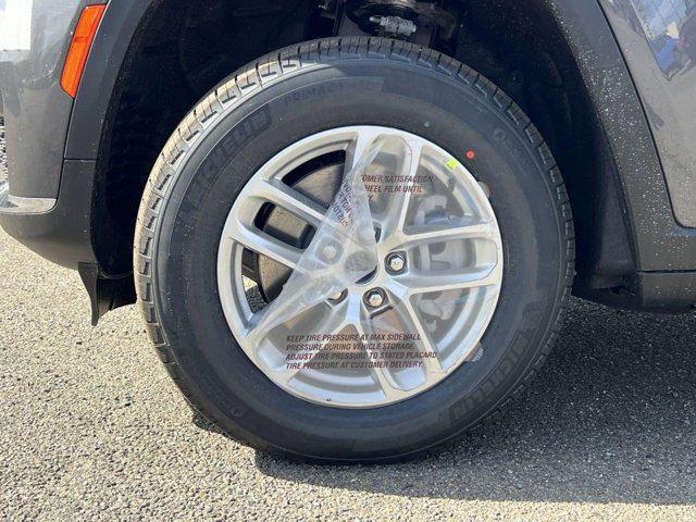 new 2025 Jeep Grand Cherokee L car, priced at $36,554