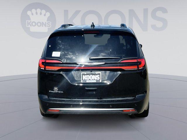 new 2026 Chrysler Pacifica car, priced at $46,553