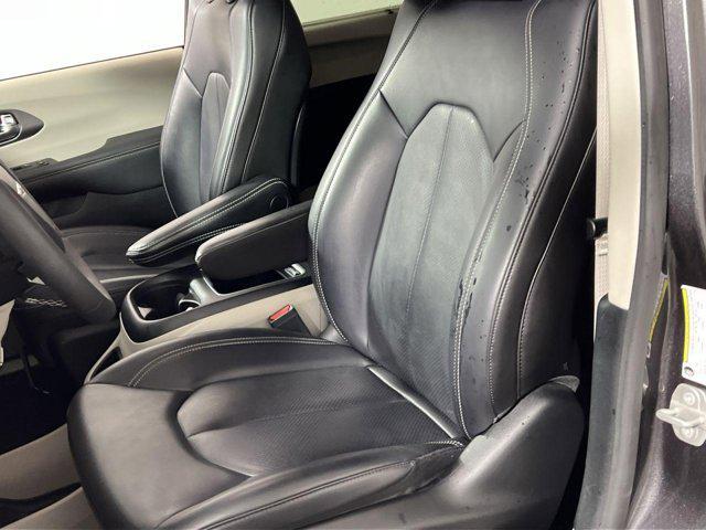 used 2023 Chrysler Pacifica car, priced at $23,000