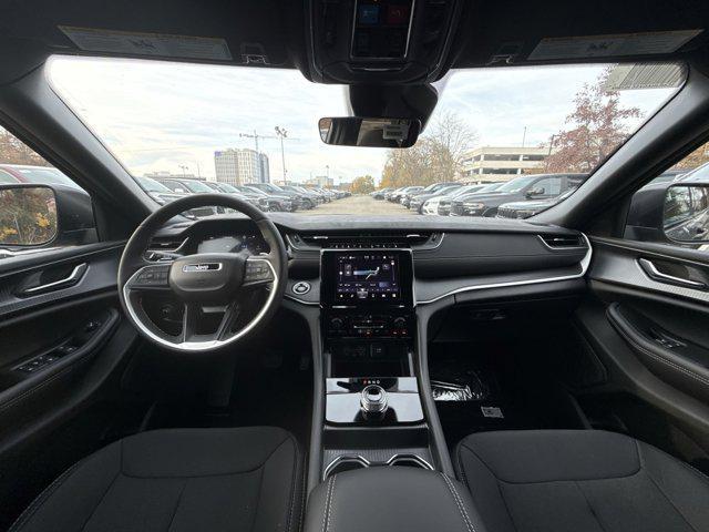 new 2025 Jeep Grand Cherokee car, priced at $37,487