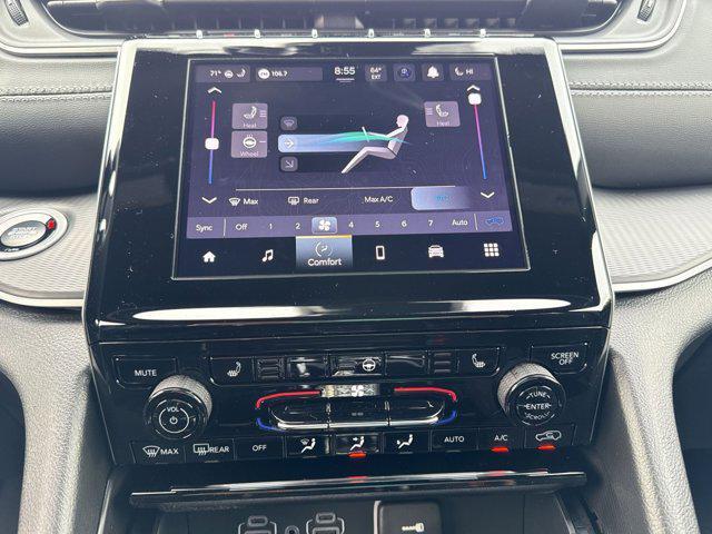 new 2025 Jeep Grand Cherokee car, priced at $37,487