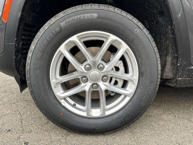 new 2025 Jeep Grand Cherokee car, priced at $37,487