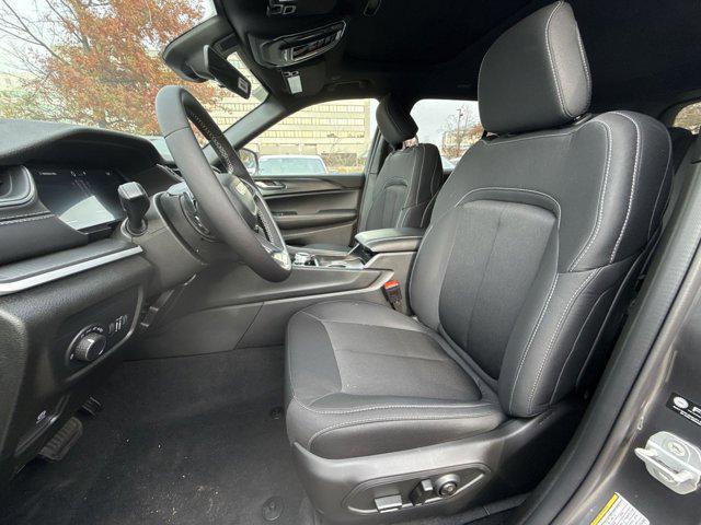 new 2025 Jeep Grand Cherokee car, priced at $37,487