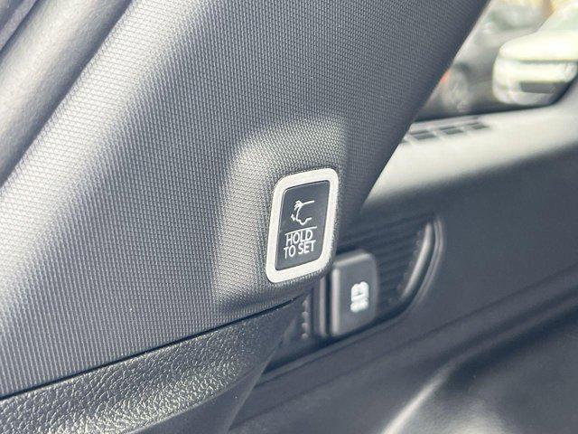 new 2025 Jeep Grand Cherokee car, priced at $37,646