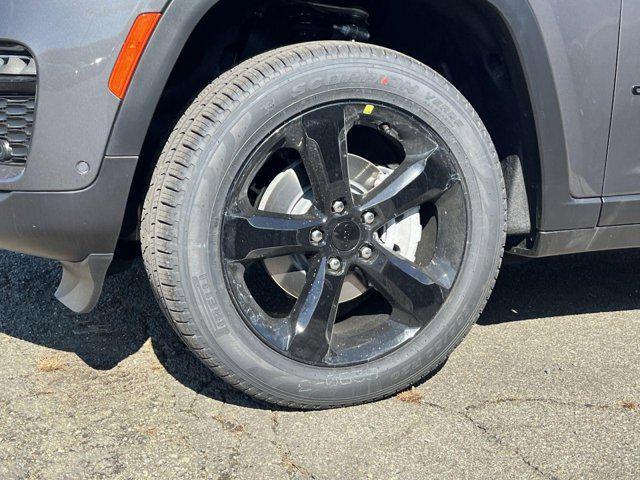 new 2025 Jeep Grand Cherokee car, priced at $46,312