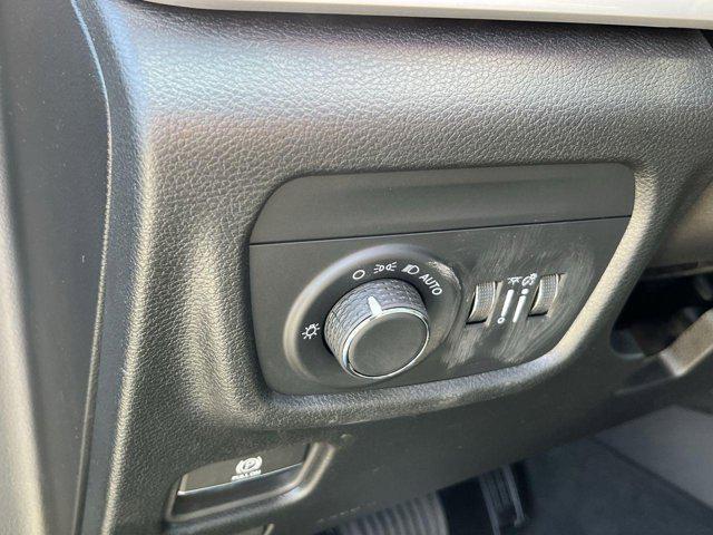 new 2025 Jeep Grand Cherokee car, priced at $35,222