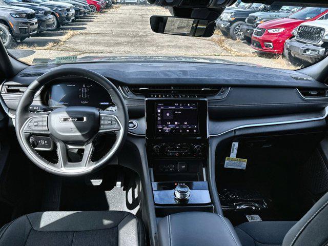 new 2025 Jeep Grand Cherokee car, priced at $35,257