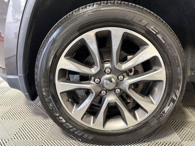 used 2018 Jeep Grand Cherokee car, priced at $18,000