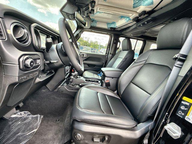new 2025 Jeep Wrangler car, priced at $48,567