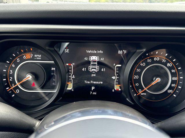 new 2025 Jeep Wrangler car, priced at $48,567