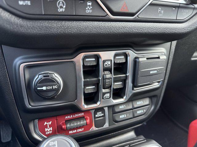 new 2025 Jeep Wrangler car, priced at $48,123