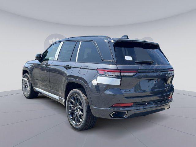 new 2025 Jeep Grand Cherokee car, priced at $56,781
