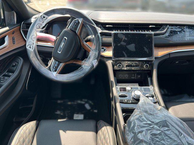 new 2025 Jeep Grand Cherokee car, priced at $56,781