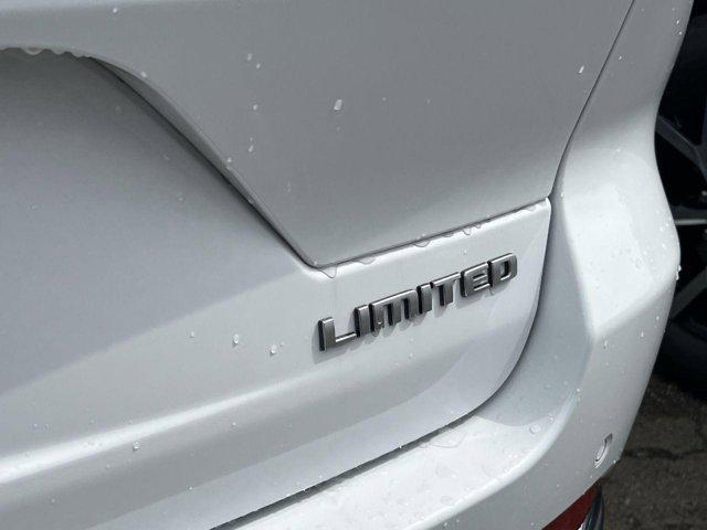 new 2025 Jeep Grand Cherokee car, priced at $42,859
