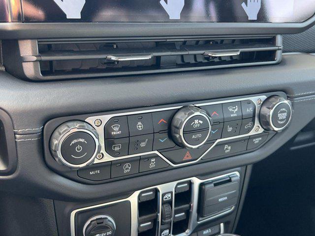 new 2025 Jeep Wrangler car, priced at $55,748