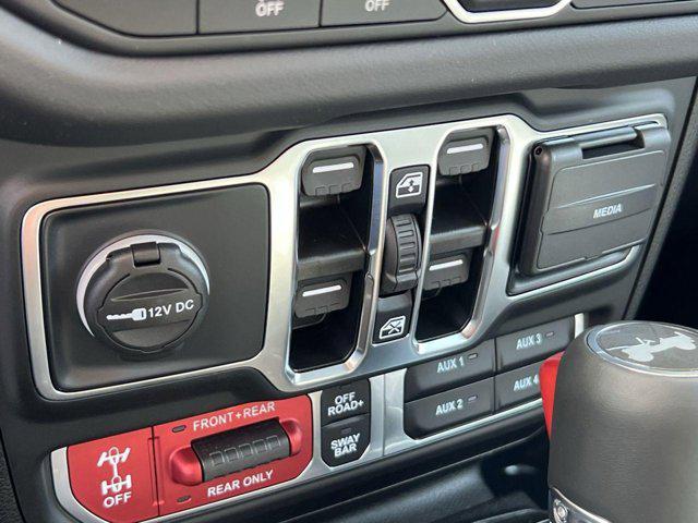 new 2025 Jeep Wrangler car, priced at $55,748