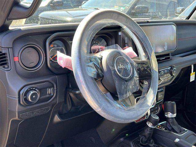 new 2025 Jeep Wrangler car, priced at $46,214